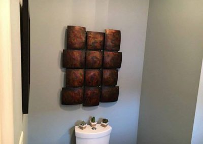 painted room with wall decor