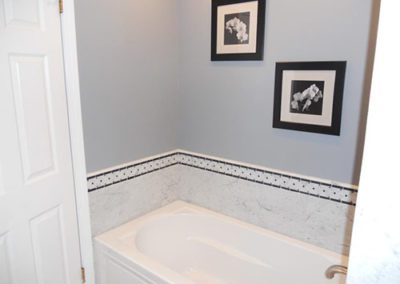 a bathroom with a new coat of paint